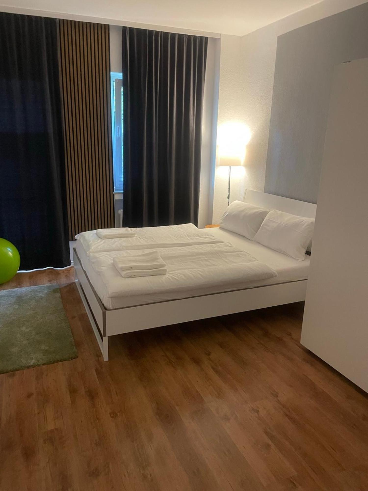 Koeln Wohnung 4 Min Naehe Von Hbf Und Dom Mit Garten ,Balkon & Office المظهر الخارجي الصورة
