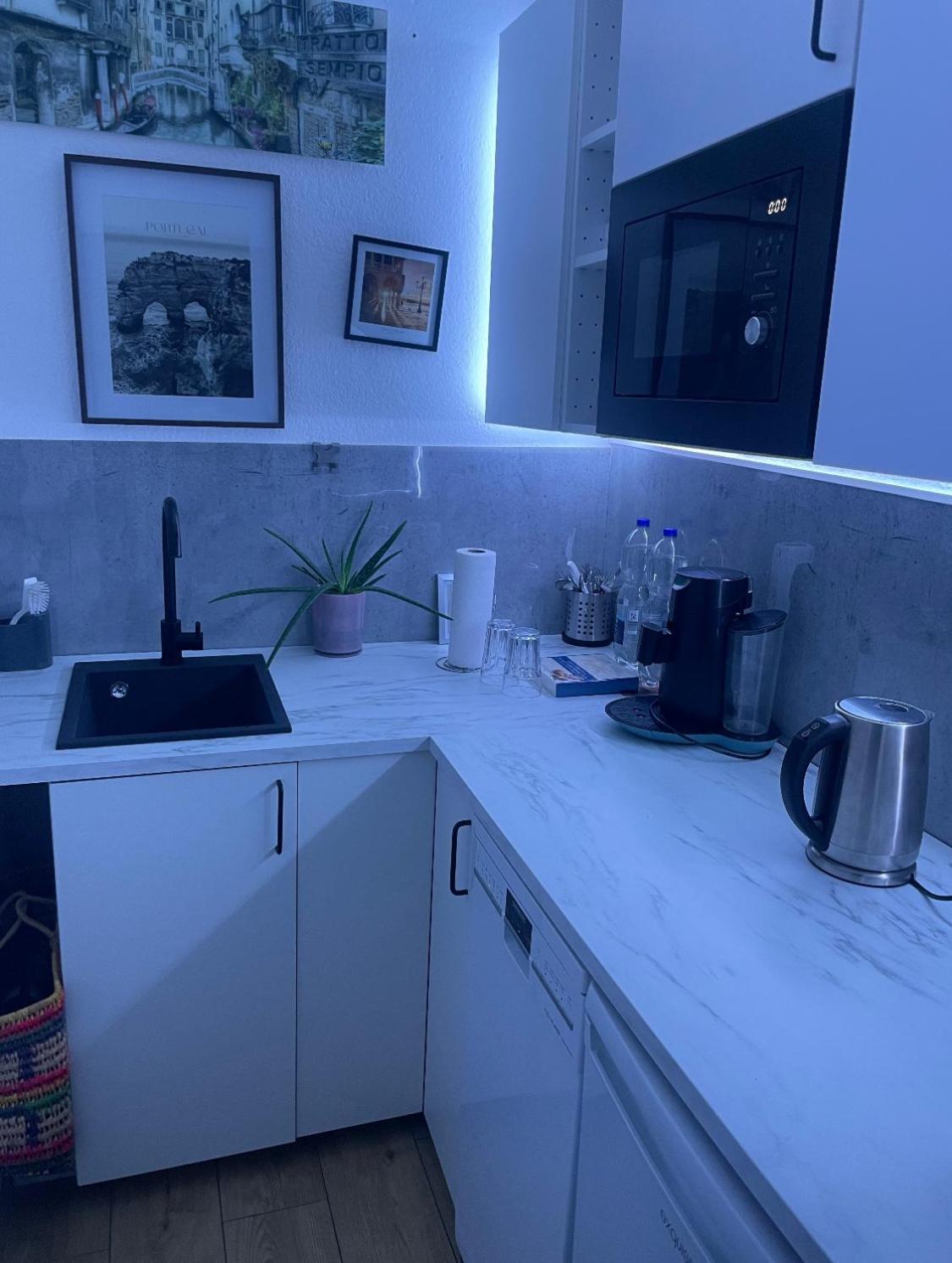 Koeln Wohnung 4 Min Naehe Von Hbf Und Dom Mit Garten ,Balkon & Office المظهر الخارجي الصورة